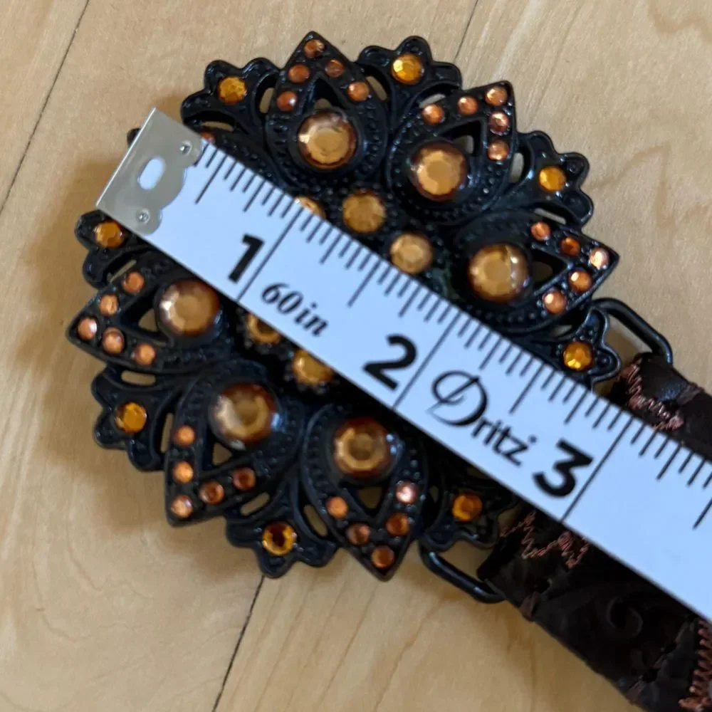 Chico's Embellished Round Buckle Leather Belt In Brown M NWOT